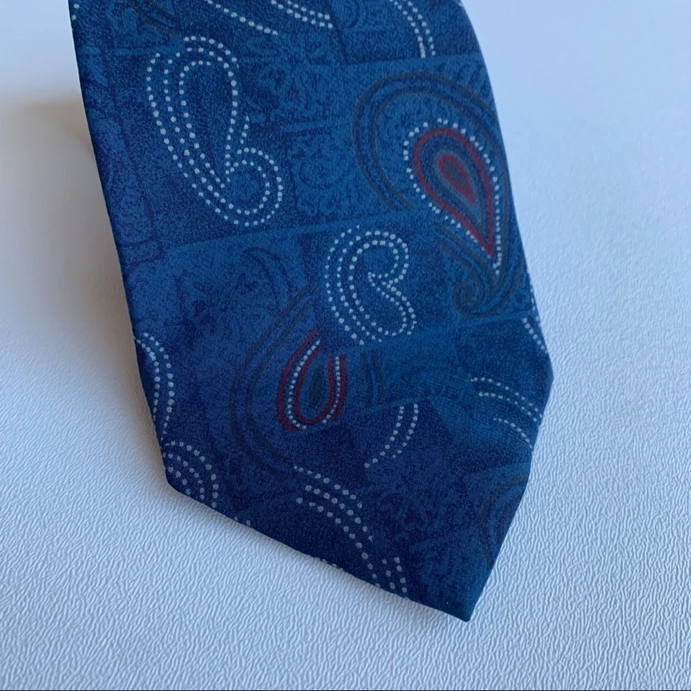 Lanvin Paris 100% Silk Neck Tie Blue Red White Paisley Print Made in Italy
